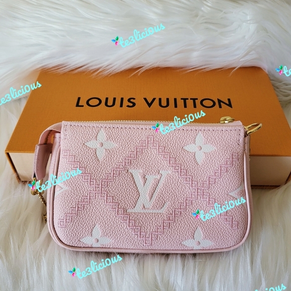 Louis Vuitton Handbags - 🚫⛔️SOLD⛔️🚫